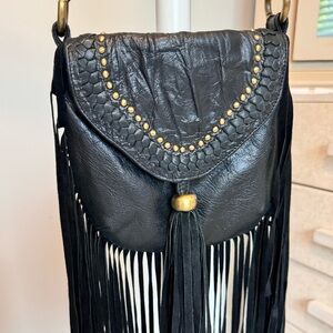 Kivari crossbody